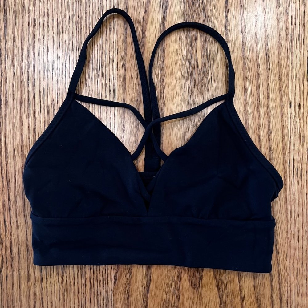 Lululemon Front Crossed Black Sports Bra Size 6